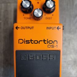 BOSS DS-1 Distortion Electric Guitar Compact Pedal with Unique Tone Control and Classic Tones, Hard-Edged Attack and Smooth Sustain