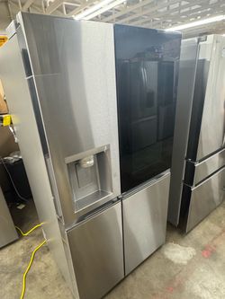 LG 27 cu.ft. Smart Side-By-Side Insta View Door-in-Door Refrigerator with Craft Ice in Stainless Steel