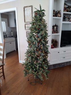 6.5 Foot 3 Piece Christmas Tree 