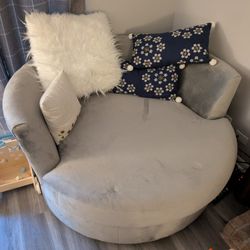 Large Love Seat