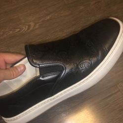 10.5 Gucci Shoes