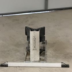 Condor Motorcycle Wheel Chock – Self-Locking Stand (Trailer/Garage)