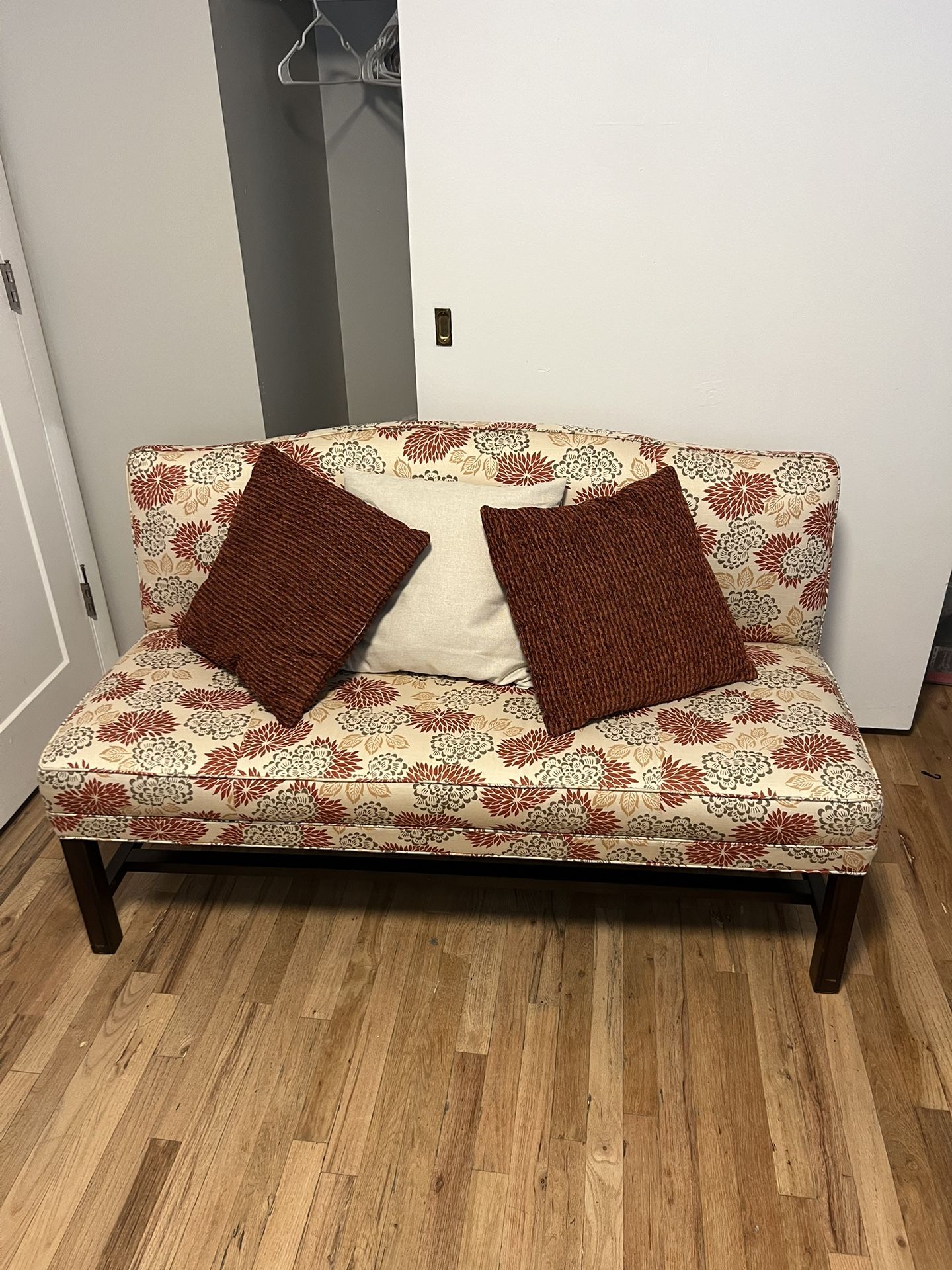 Aspen Floral Beige/Brown/Burgundy Armless Sofa/couch