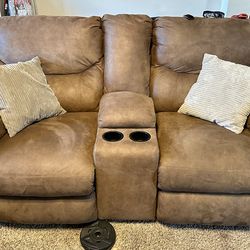 3 Sets Of Love Seat Electric Recliners 300 For Each