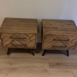 Set Of 2 Like New Nightstands