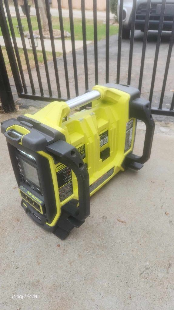 Ryobi 1800w Inverter Power Station