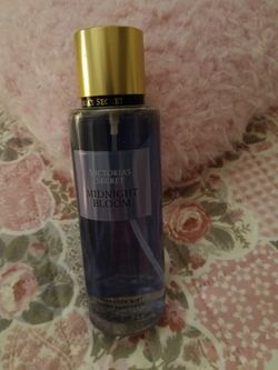Full size Victoria's secret body mist