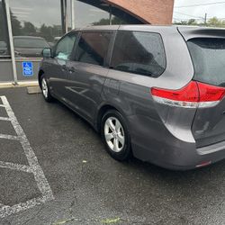 2013 Toyota Sienna