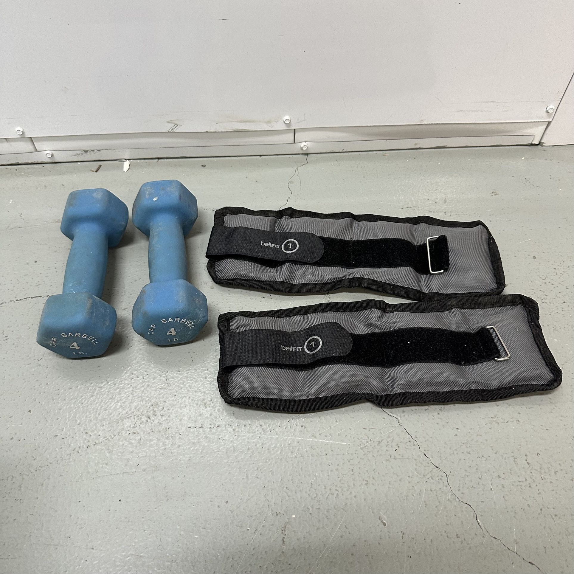 Set of 2 4lb. Dumbbells & 2 1lb. Ankle Weights