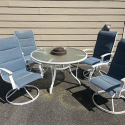 Outside Dining Table And Chairs 