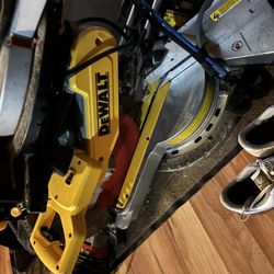 Dewalt Saw