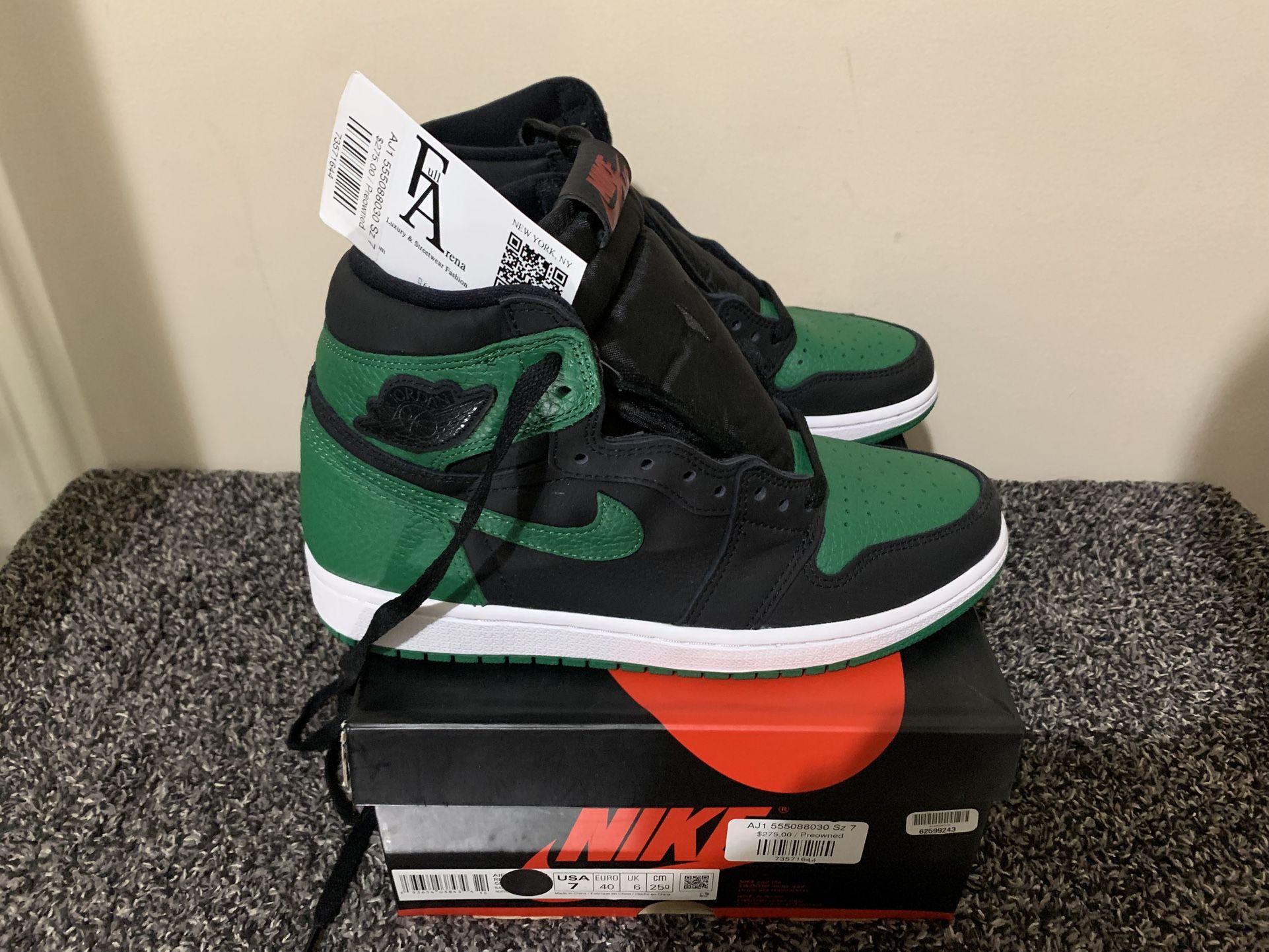 Jordan 1 Pine Green Size 7