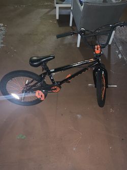 Mongoose Jump BMX Bicycle 20”