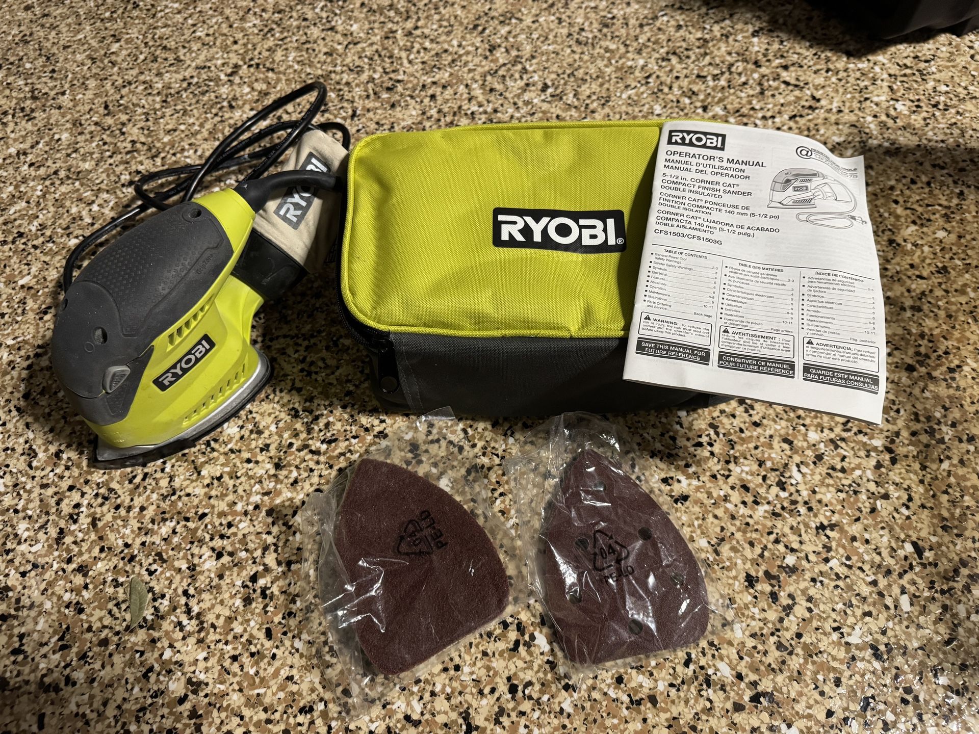 5-1/2 in. CORNER CAT® COMPACT FINISH SANDER DOUBLE INSULATED