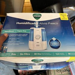 Vicks CoolRelief Filter Free Ultrasonic Humidifier. 