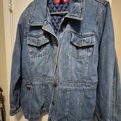 Lady's Denim Jacket ( Gloria Vanderbilt) Size XL