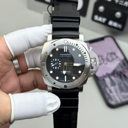 Fine Fashion Men's Mechanical Movement Watch with Box