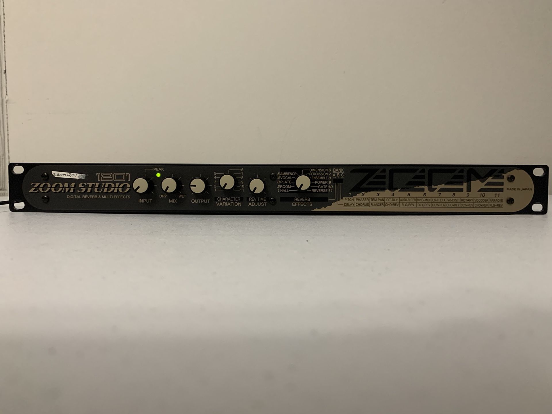 Zoom Studio 1201 Digital reverb and multi effects