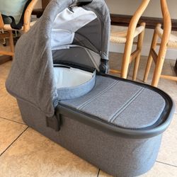 Uppababy Bassinet V2