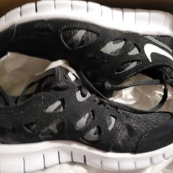 Youth Nike Free Run 2