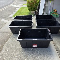 Five 40 Gallon Storage Bins With Lids