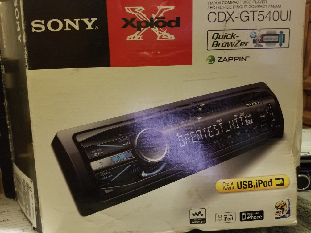 Sony Xplod in-dash car stereo