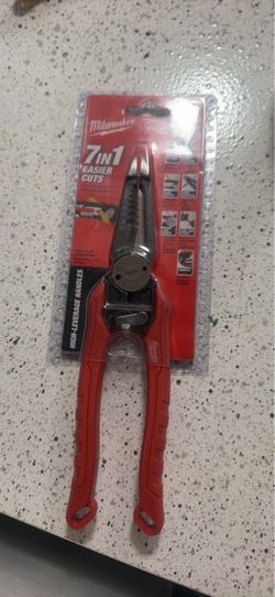 Milwaukee 7-in-1 High-Leverage Pliers