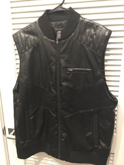 Men's Large International concepts vest