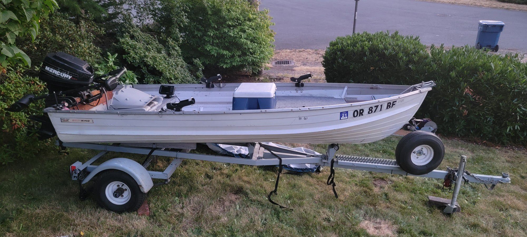 12 Foot Aluminum boat with Mercury 9.9hp 2-stroke