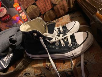 Converse size 5 half