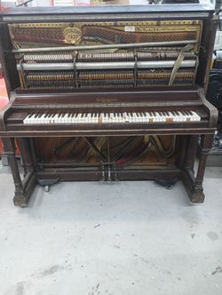 Piano Wm Knabe & Co