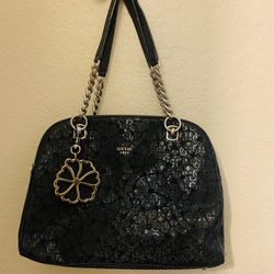 Guess Purse In Excellent Condition W Keychain 