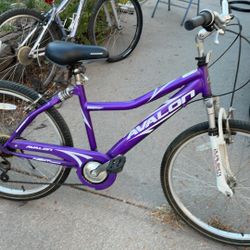 Avalon 26in Hybrid Bike