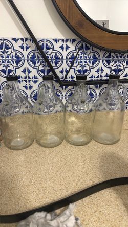 Glass Growlers with Caps – Set of 4