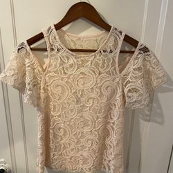 Beautiful Lacey Pink/peach Top - Size Small