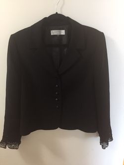 Tahari Black Dress Suit Skirt and Jacket with Lace and Bead work Size: 14