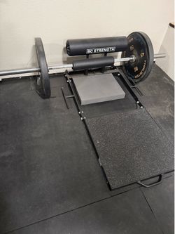 Bc strength hip thruster