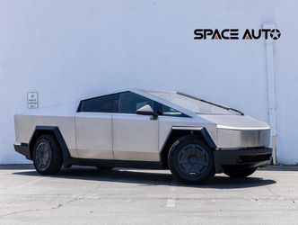 2025 Tesla Cybertruck