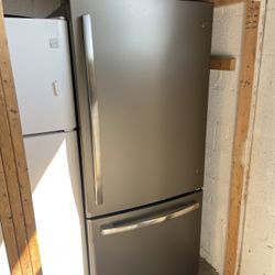 Ge Refrigerator 