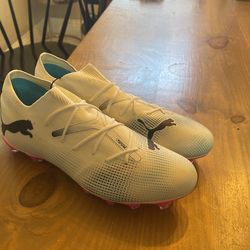 Puma Future 7 Match Soccer Shoes