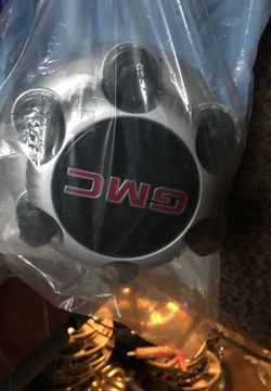 1 new 6 lug gmc center cap silver with black lug