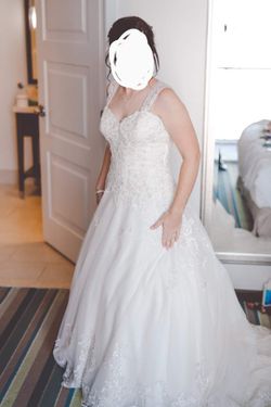 Wedding Dress Size 8 Thumbnail