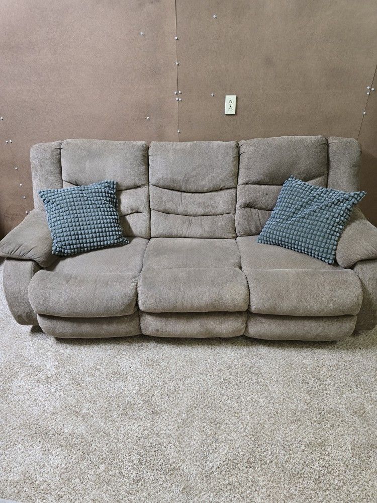 Free Delivery: 3 Seat Double Reclining Sofa Couch