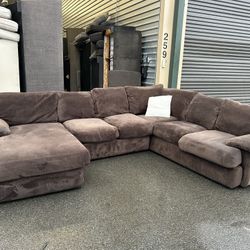 Sectional Couch 