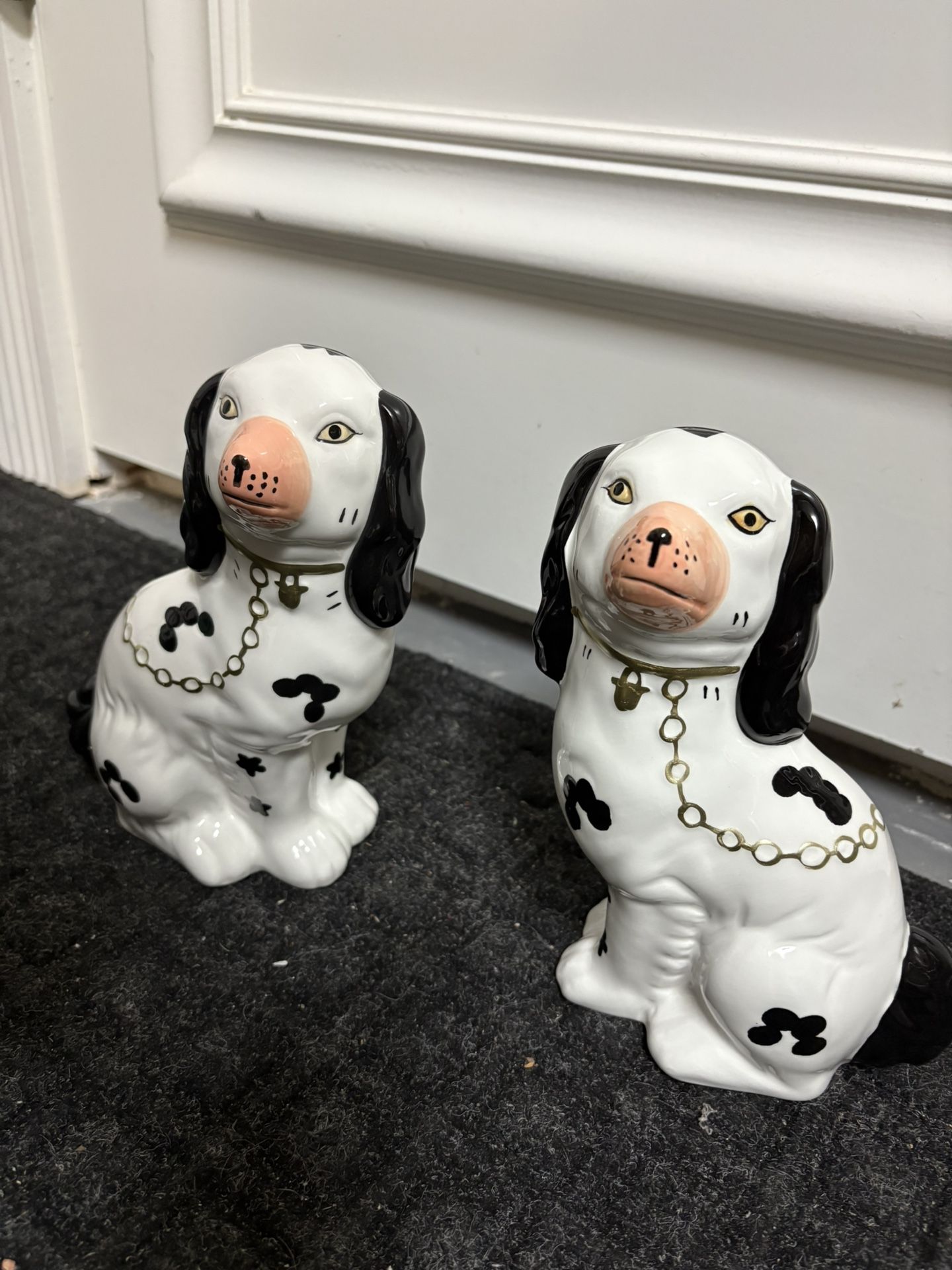 2 Black & White English Staffordshire Cavalier King Charles Spaniel Dog Statues. Antique England Staffie Look. PERFECT PAIR. Also, Foo Fu Doggies.