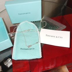 Authentic Tiffany & Co. Arrow Pendant Necklace 