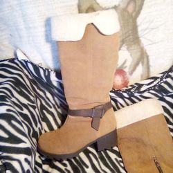 BEAR PAW BOOTS SIZE 8 