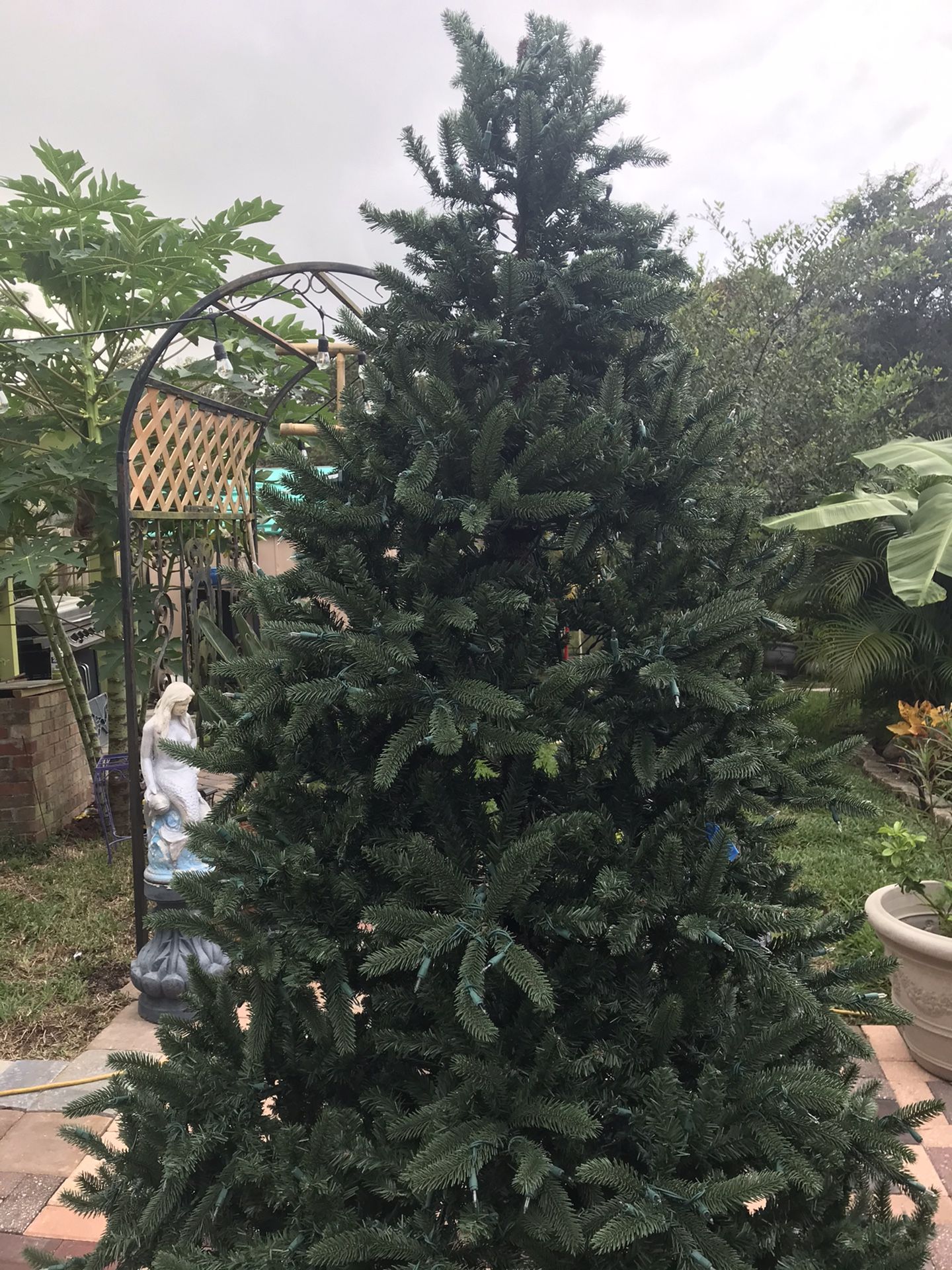 7.5’ Christmas Tree