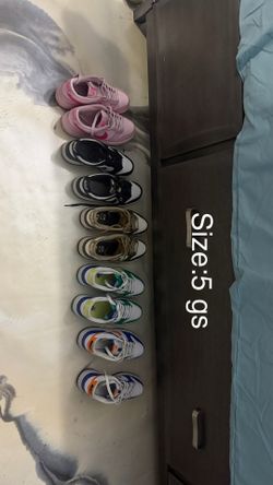 Dunks, Jordan’s, Yeezys size 4.5-6.5