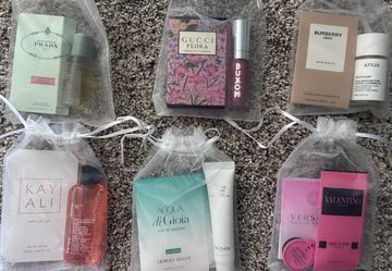 Beauty bags with fragrance
